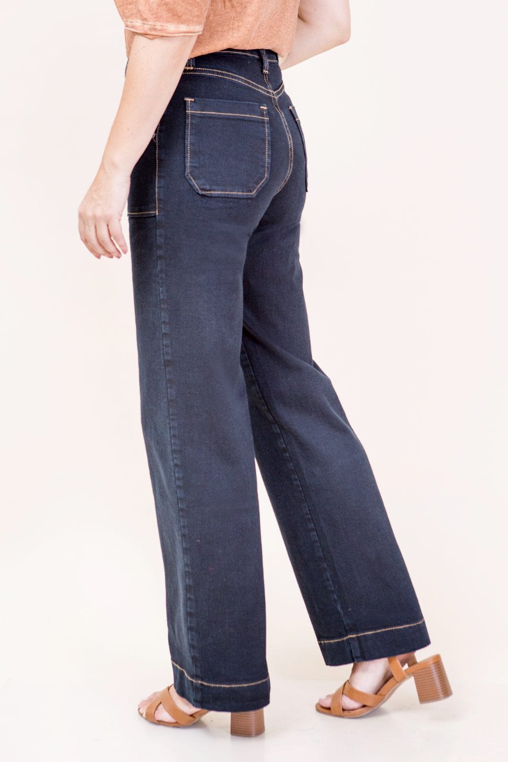 Pantalón tejano blue black con plastón, modelo 5383-581 (foto 3 de 3)